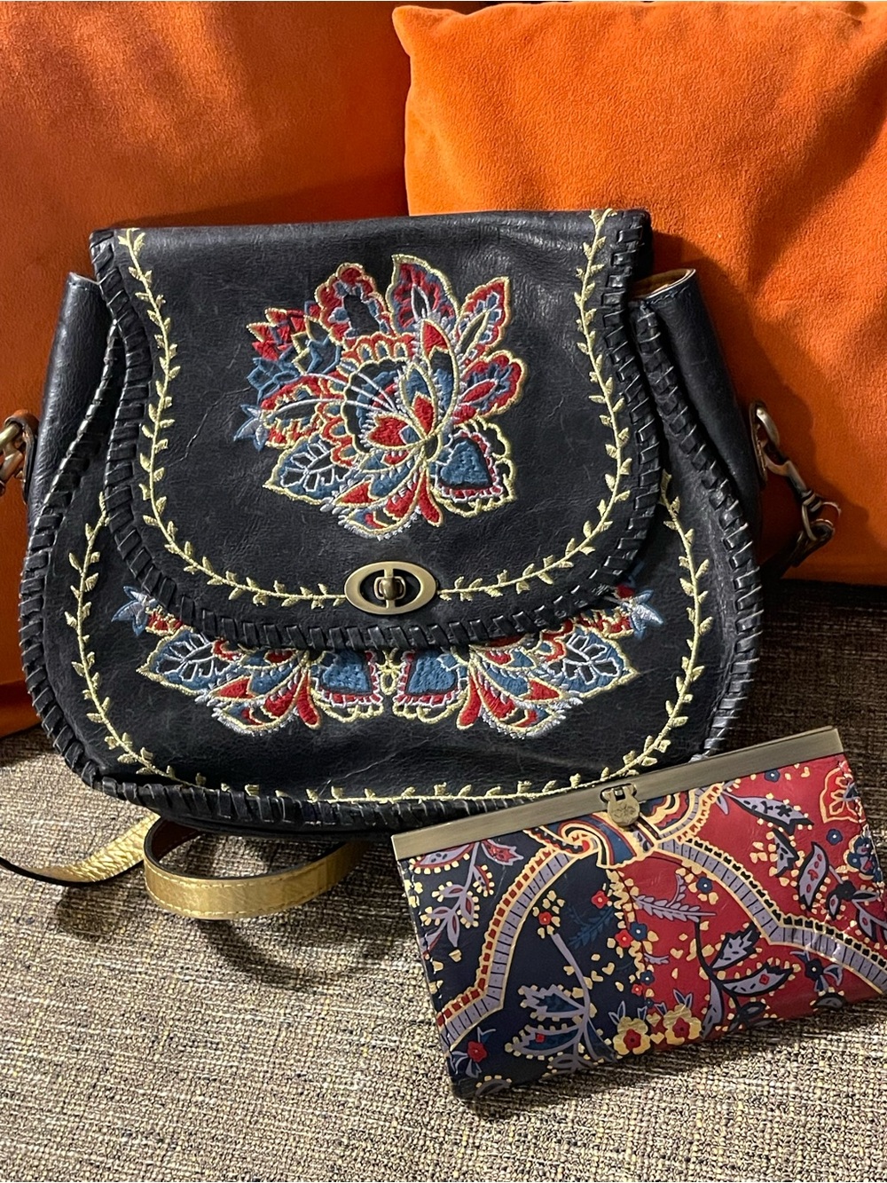 Patricia Nash Black Leather Embroidered Floral Shoulder Bag w/Wallet